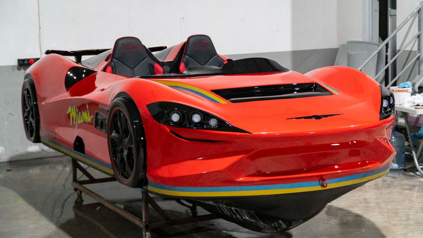 SERIE X Water Jet Car